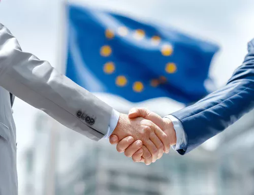 Che cos’ l’AI ACT, il regolamento europeo che disciplina lo sviluppo, l’immissione sul mercato e l’utilizzo dei sistemi di intelligenza artificiale nell’Unione Europea